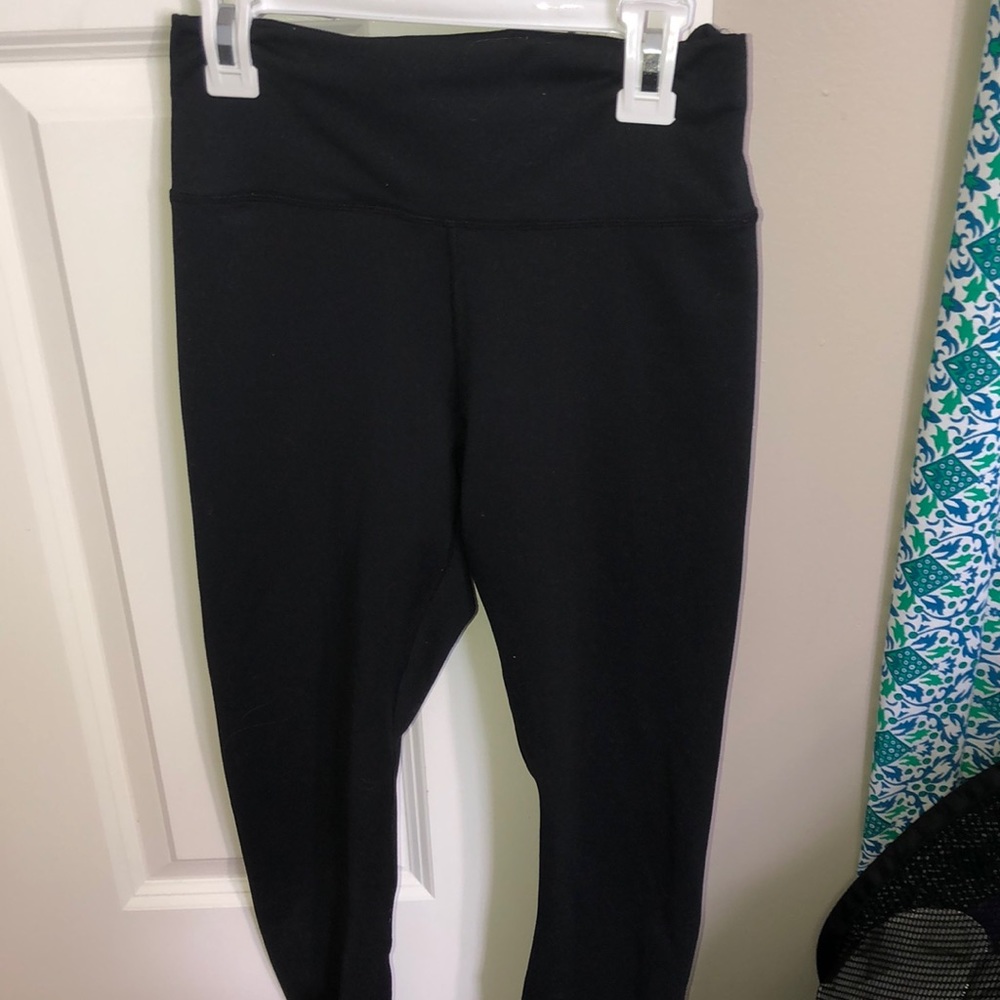 black fabletics leggings